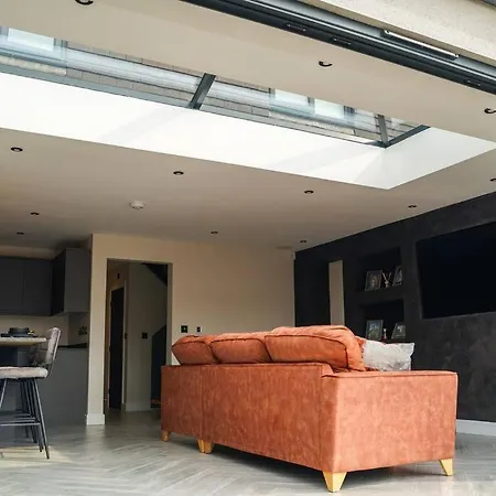 Modern&luxury House Near Centre דירה יורק